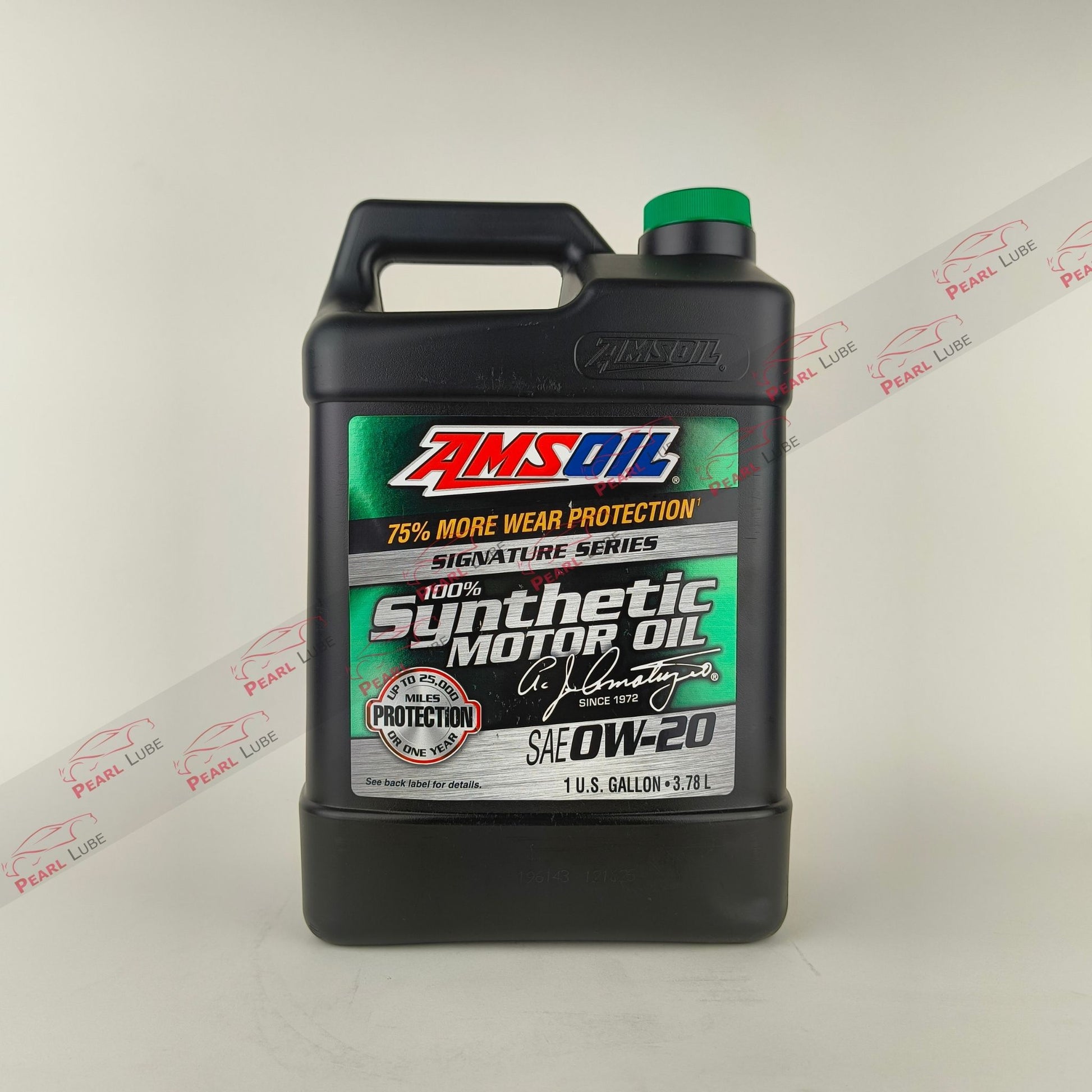 AMSOIL 0W-20 Signature Series Synthetic Engine Oil 3.78-litre front side
